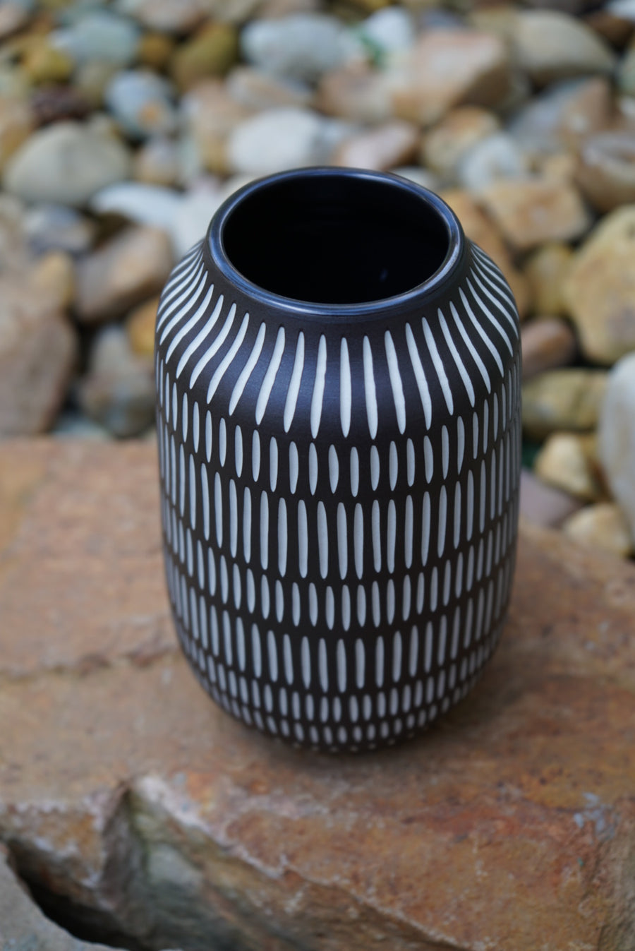 Medium Arrow Vase - Charcoal